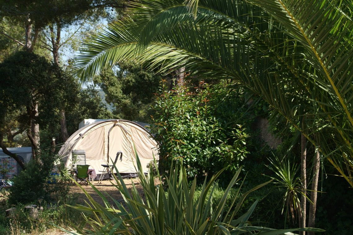 Emplacement tente 6 ampères à Saint Cyr sur Mer